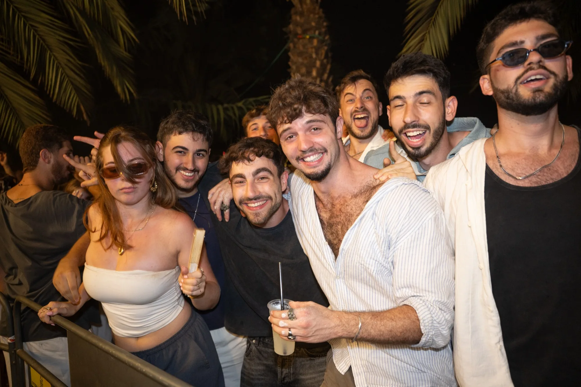 חבורה בלילה